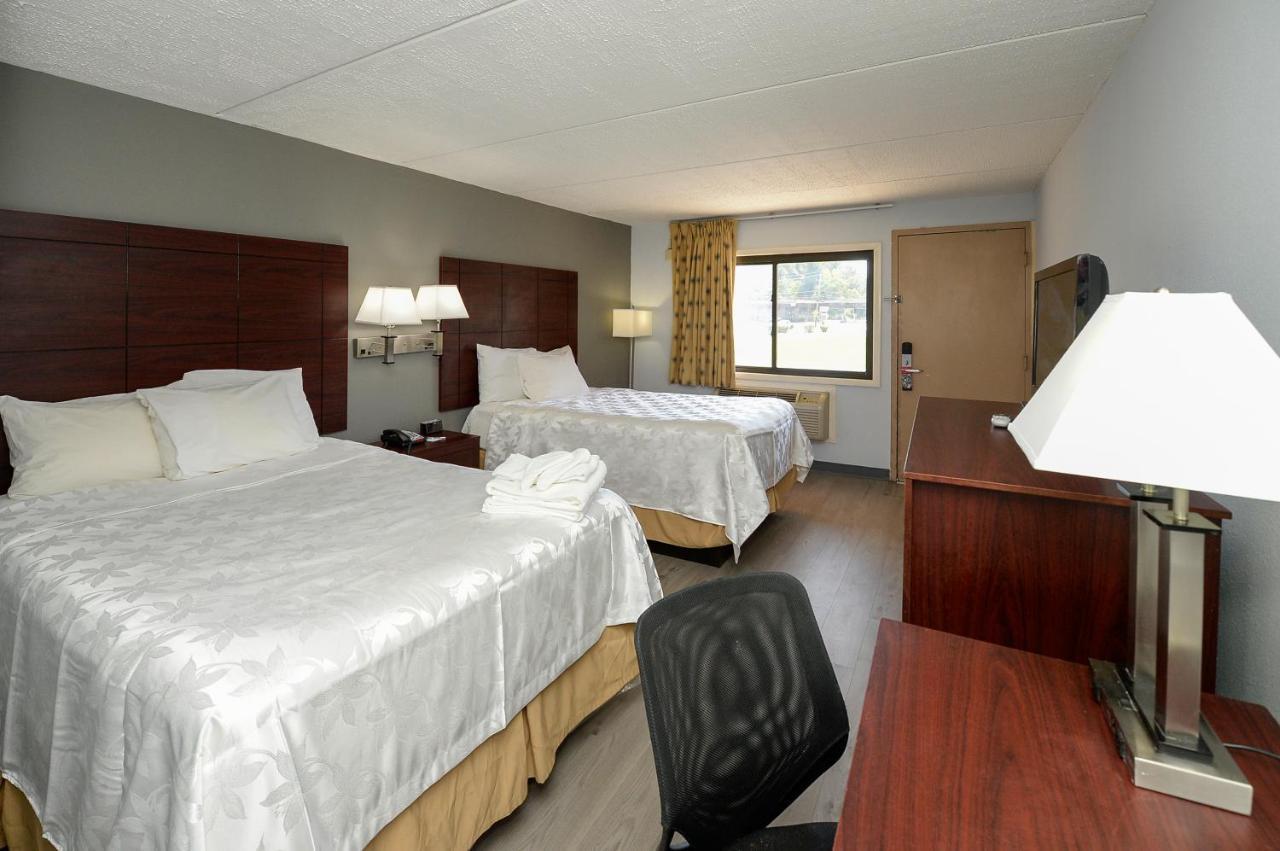 Americas Best Value Inn At Central Valley-Woodbury Exterior photo