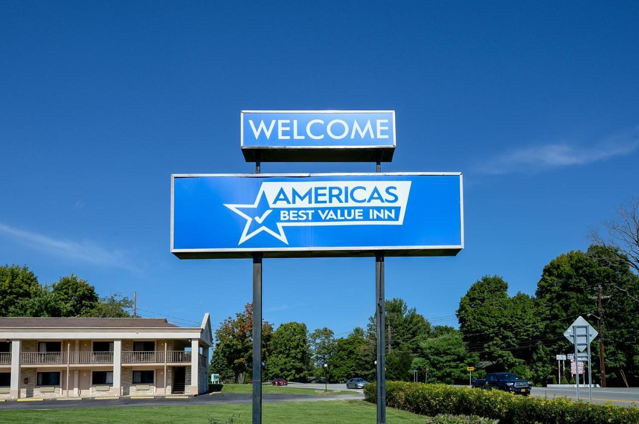 Americas Best Value Inn At Central Valley-Woodbury Exterior photo