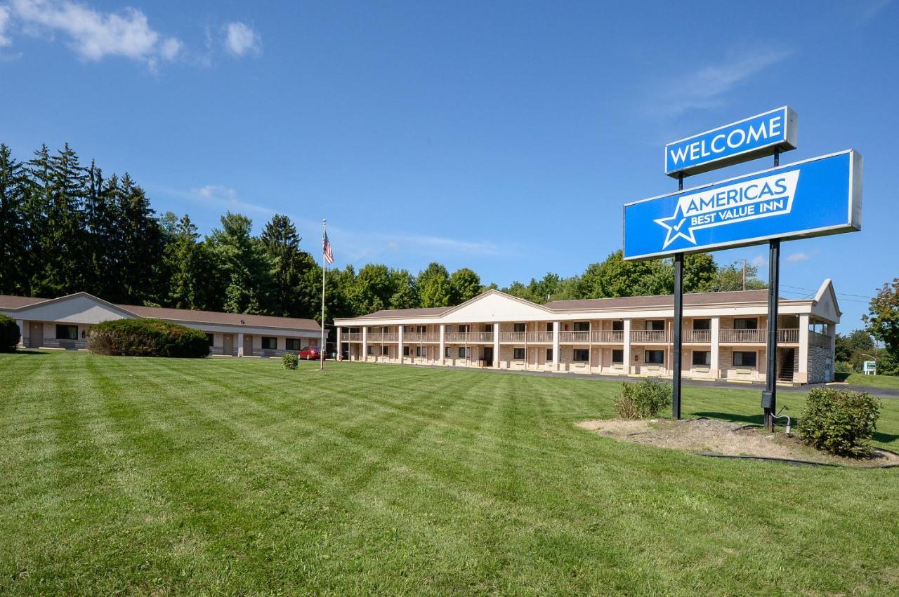 Americas Best Value Inn At Central Valley-Woodbury Exterior photo