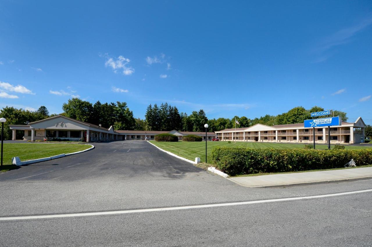 Americas Best Value Inn At Central Valley-Woodbury Exterior photo